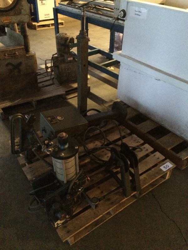 lot 50 image: Pallet lot