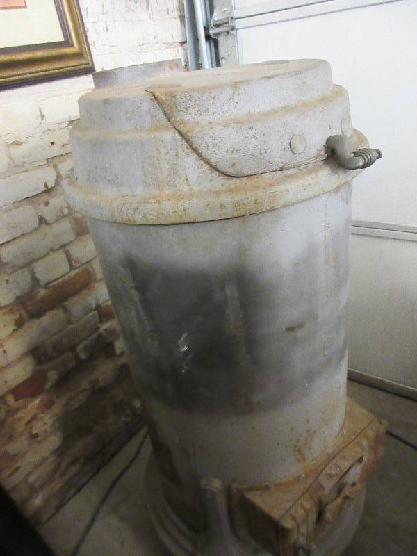lot 22 image: Vintage Warm Morning  Cast Iron Wood Stove