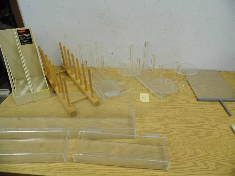 Store Fixture Displays