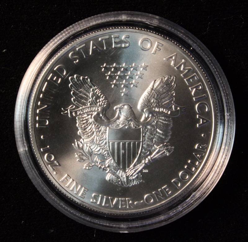 2014 AMERICAN SILVER EAGLE 1 TROY OZ. .999 FINE SILVER DOLLAR IN AIRTITE HOLDER