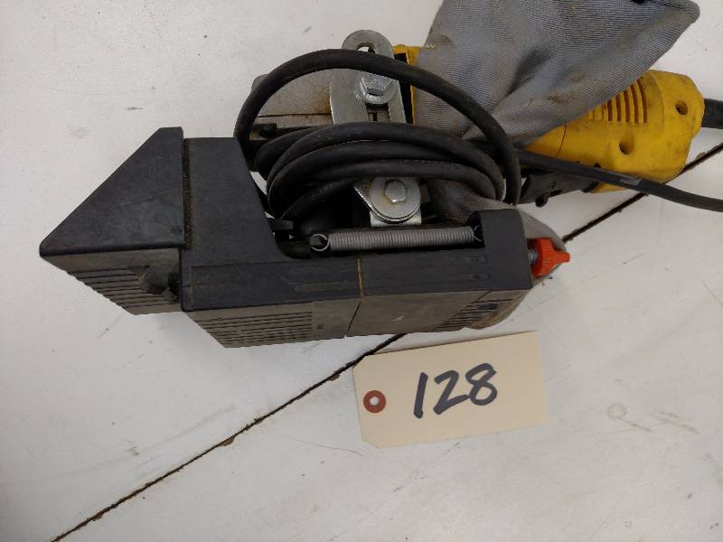 Dewalt 4 12 Angle Grinder with Bi...