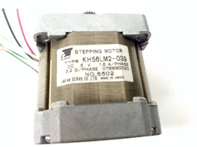 lot 126 image: Japan Servo KH56LM2-039 Step Motor...
