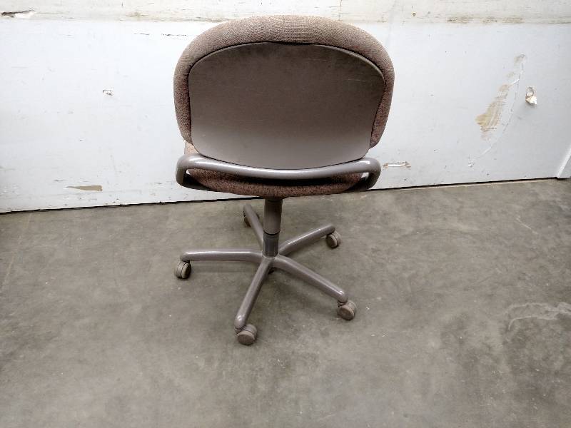 lot 293 image: All Steel Office Task Chair...