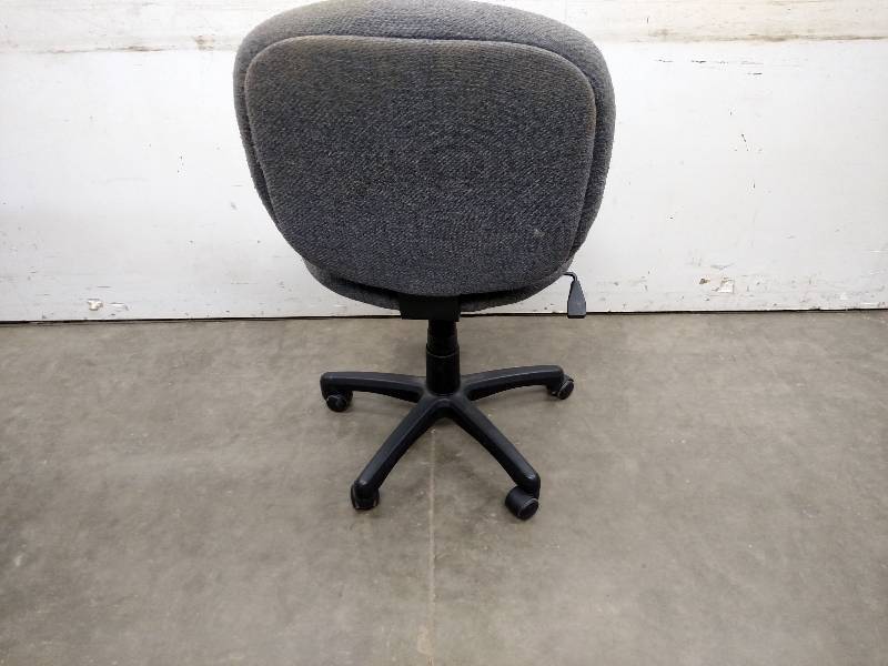 lot 295 image: Office Task Chair...