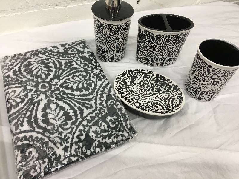 McLeland Design Ethnic Tile 18-pc. Bath Set retail $100