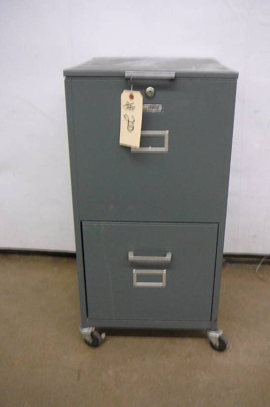 File Cabinet 2 Drawer With Casters
