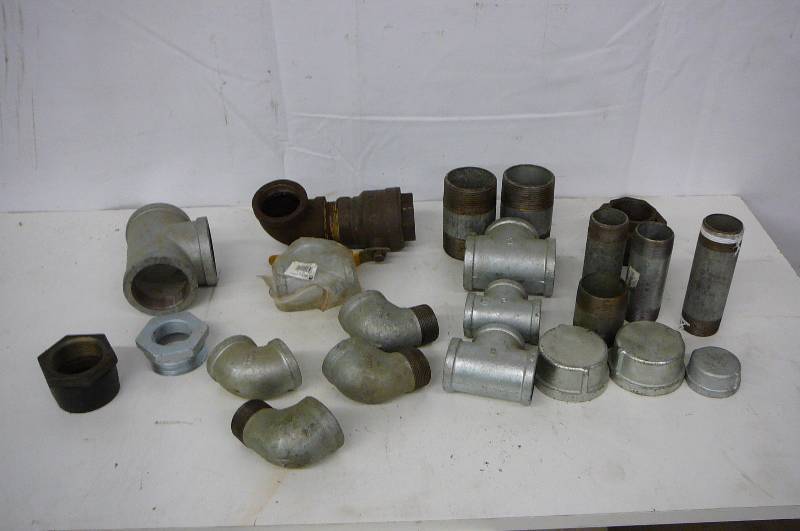 Galv Pipe Fittings Large 2 12 - 1 12 - 2