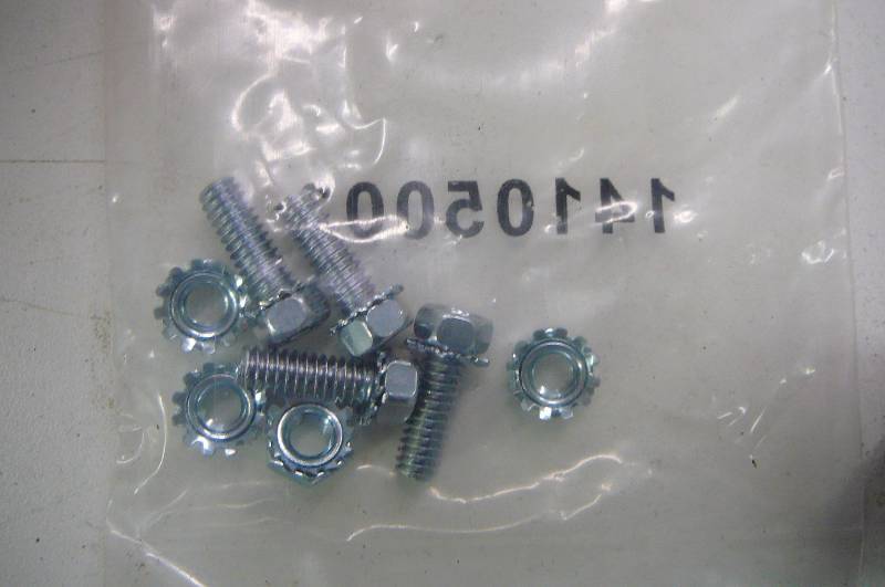 Nut Bolt Lock washer 4 Per Pack 14 x 34 25 LBS