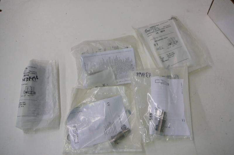 ELM Efector OGP301 RetroP   5 Count