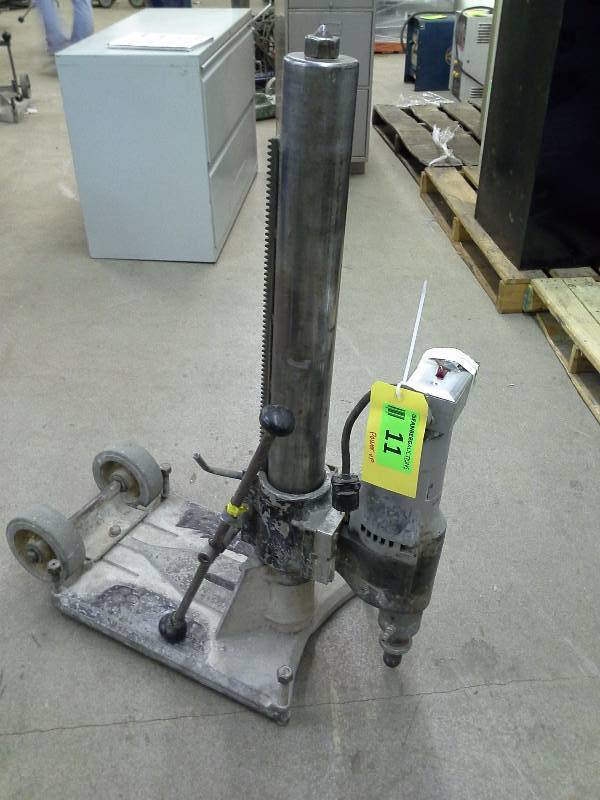 lot 11 image: Milwaukee Dymodrill