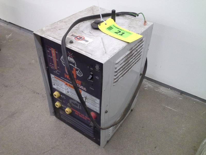 lot 21 image: Hobart Stickmate 225 ACDC ARC Welder