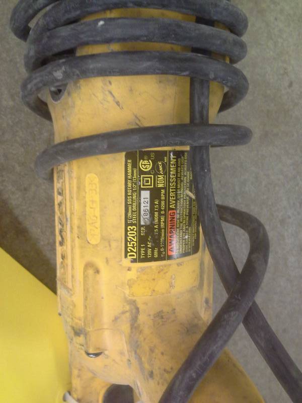 lot 37 image: Dewalt 120V Corded Drill