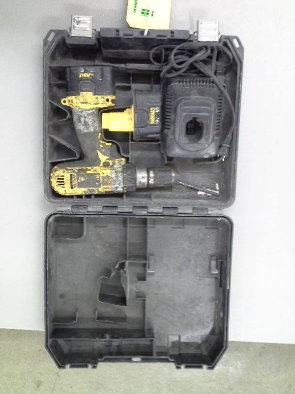 lot 70 image: DeWalt  Drill