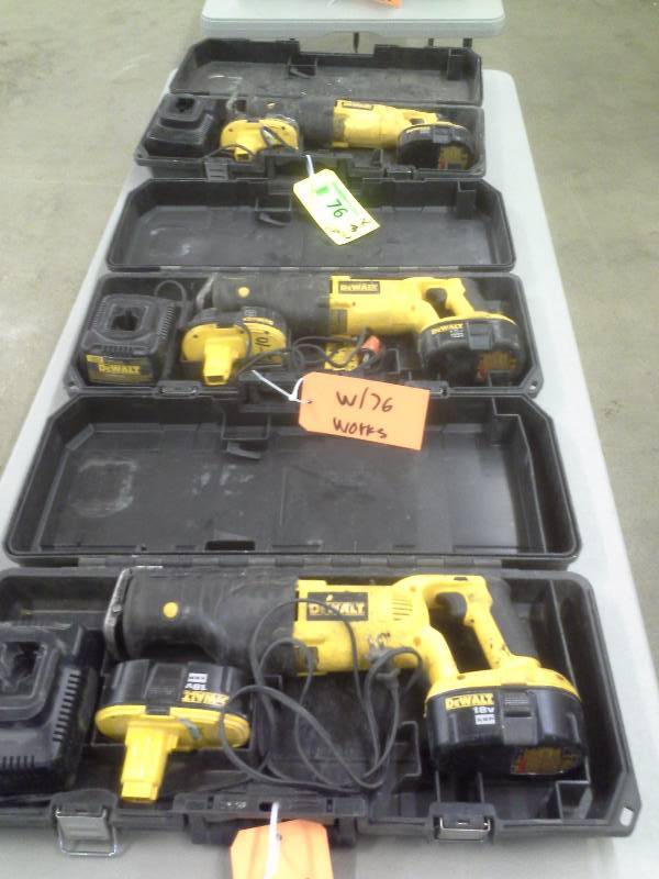 lot 76 image: (3) DeWalt DC385 Variable Speed Reciprocating Saws