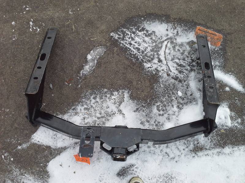 lot 8B image: Reese Classic Hidden Hitch