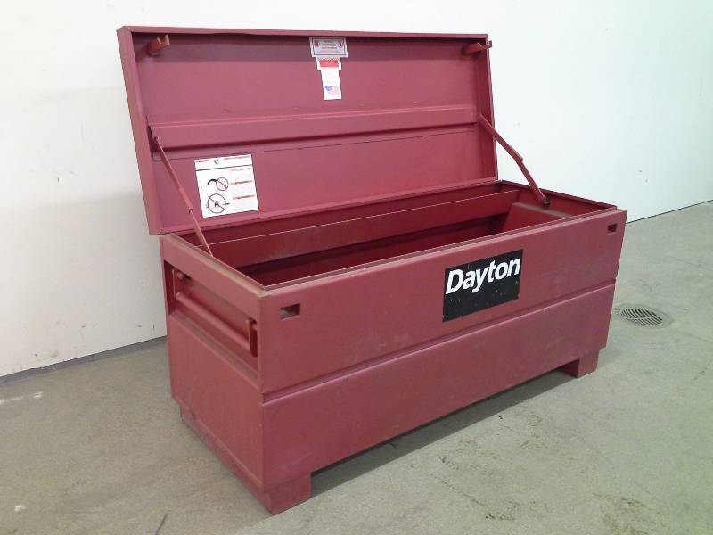 lot 116 image: Dayton Utility Chest