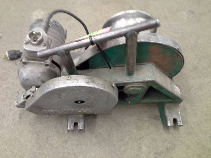 lot 135 image: Greenlee Power Cable Puller