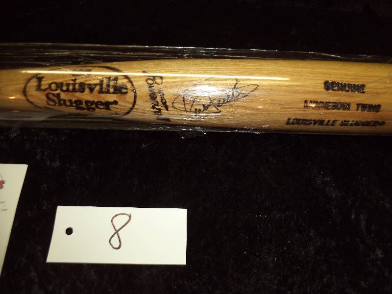 Kirby Puckett Signed Bat - Authentic