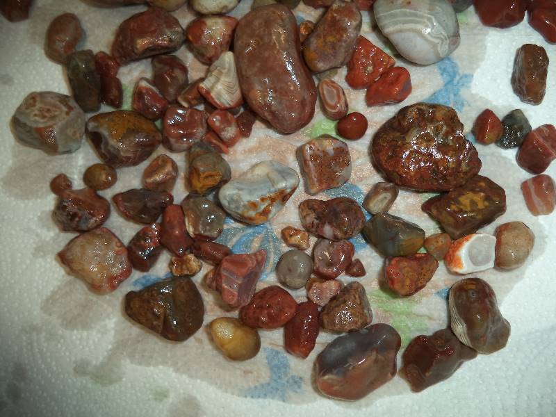 Lot - Over 2lbs of Agates