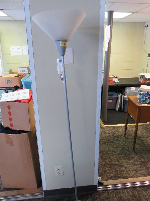 floor lamp