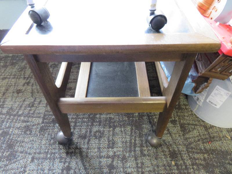 wire rolling rack, small table on wheels