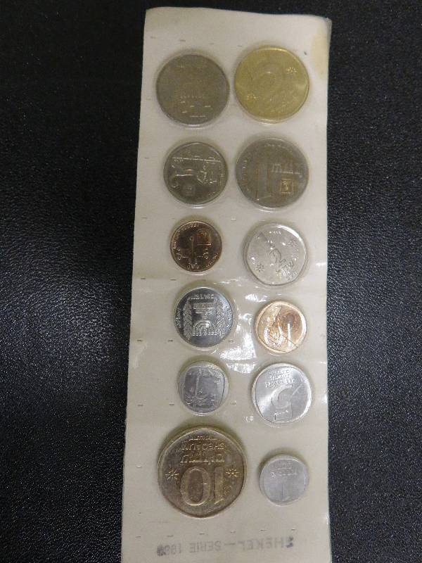 Collectible coins