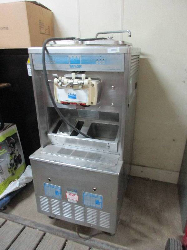 Ice Cream Machine