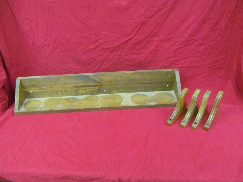 lot 65 image: shelf