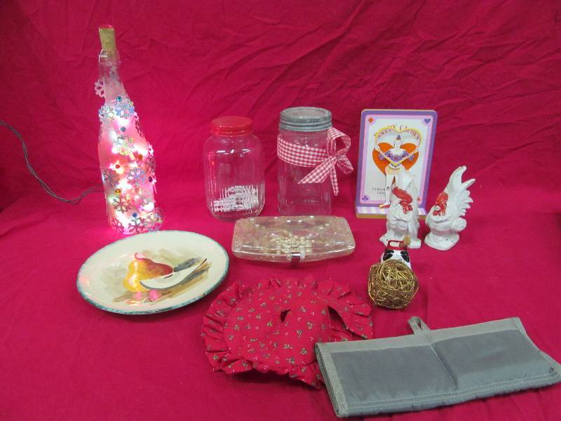 lot 72 image: vintage jars