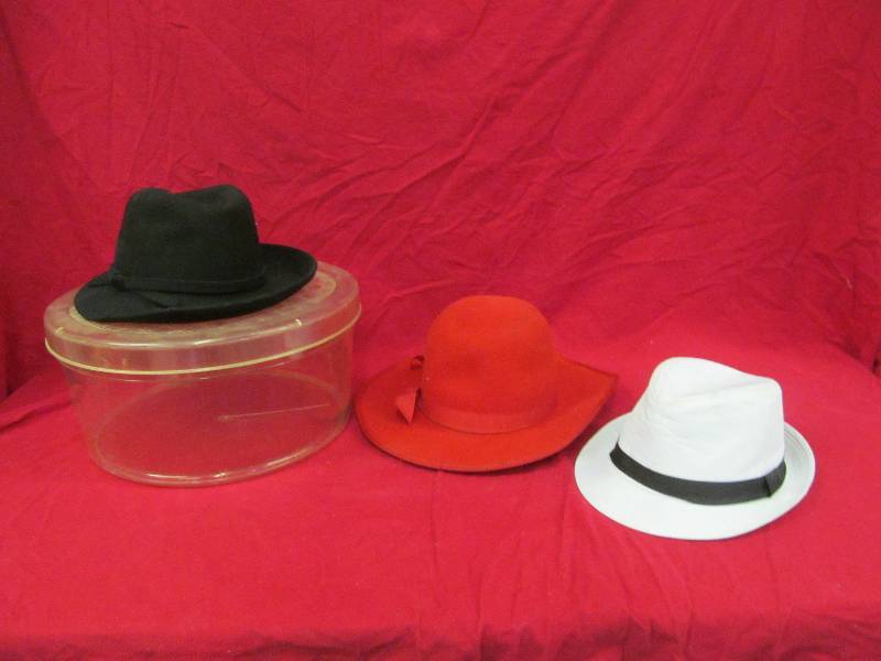 lot 78 image: vintage hat box