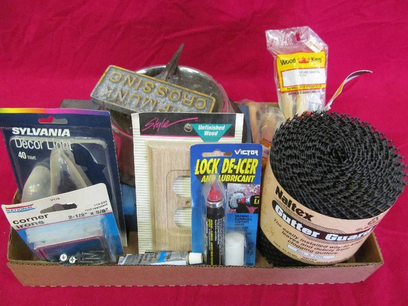 lot 123 image: hardware