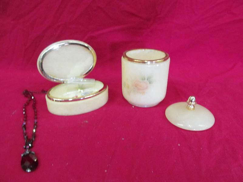 lot 133 image: Alabaster jar and ring box