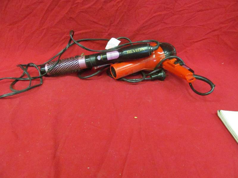 lot 201 image: Hair DryerCurler