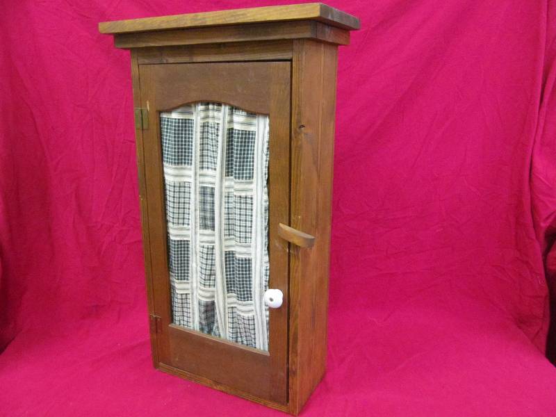 lot 274 image: Cabinet