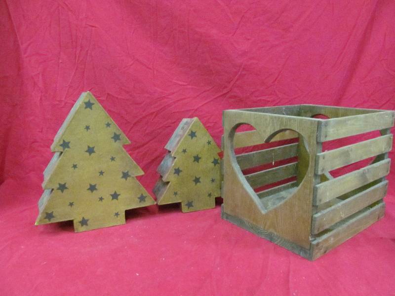 lot 311 image: Decorative Boxes