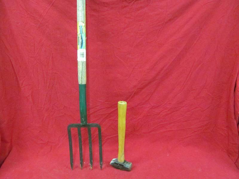 lot 329 image: ForkHammer