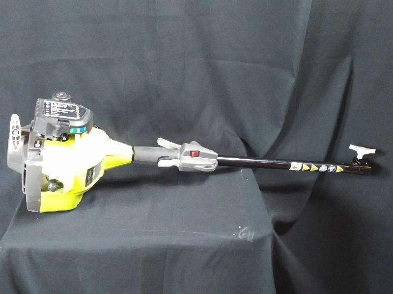 Ryobi 2 Cycle 17 Gas Curved Shaft String Trimmer