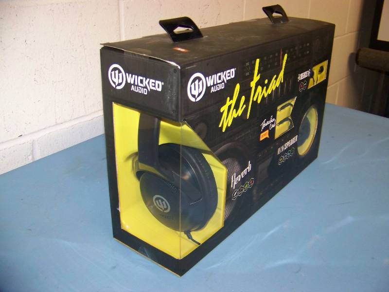 lot 42 image: Wicked Audio, the Triad package - BRAND NEW in box
