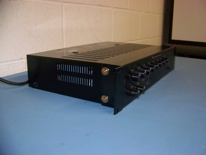 lot 67 image: TOA, 900 Series II, 8 Channel Mixer  Power Amplifier  Amp