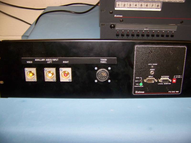 lot 104 image: (6) Extron, Components and (2) Extron, Input  Control Panels  Plates