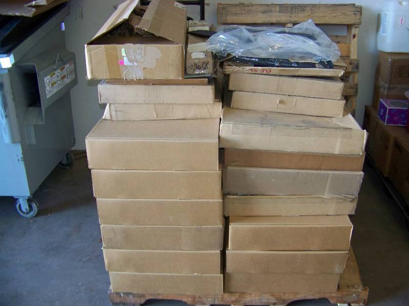 lot 86 image: Large lot (1 Pallet) of Chief Manufacturing, Wall and Ceiling Mounts  Plates  Accessories