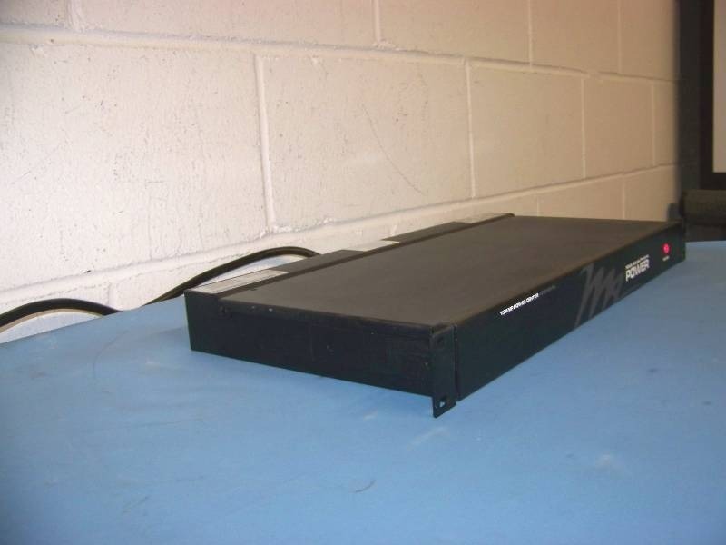 lot 49 image: Middle Atlantic, 15 Amp, 8-Outlet, Power Center