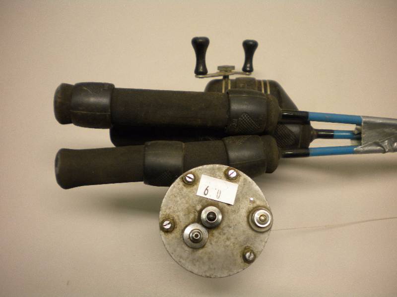ICE FISHING POLES