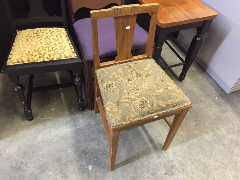 DINING CHAIRS (4)