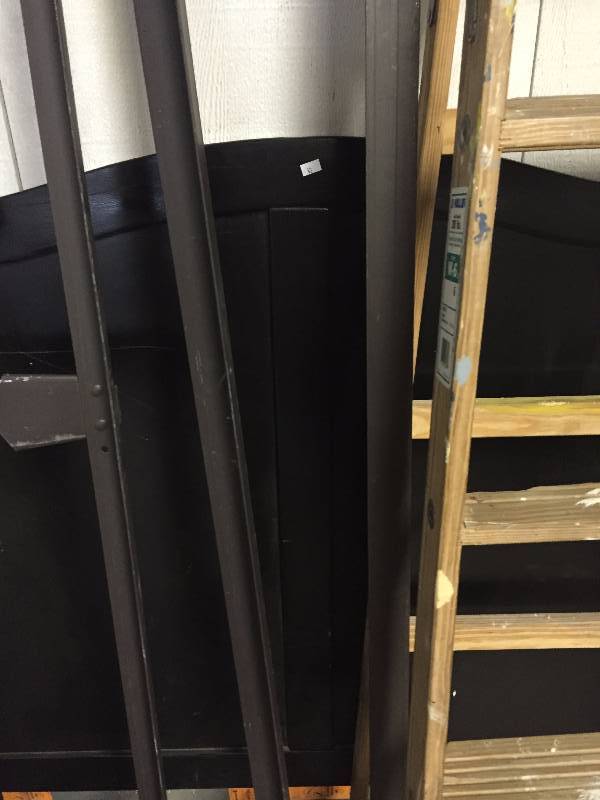 SINGLE BED FRAME, HEAD BOARD AND LADDER