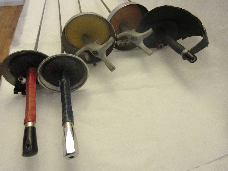 On Guard  Fencing Foils  Swords and Face Mask, Jacket, Pants 