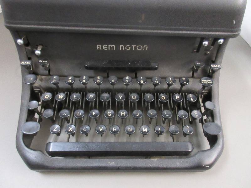Antique Manual Remington-Rand Typewriter