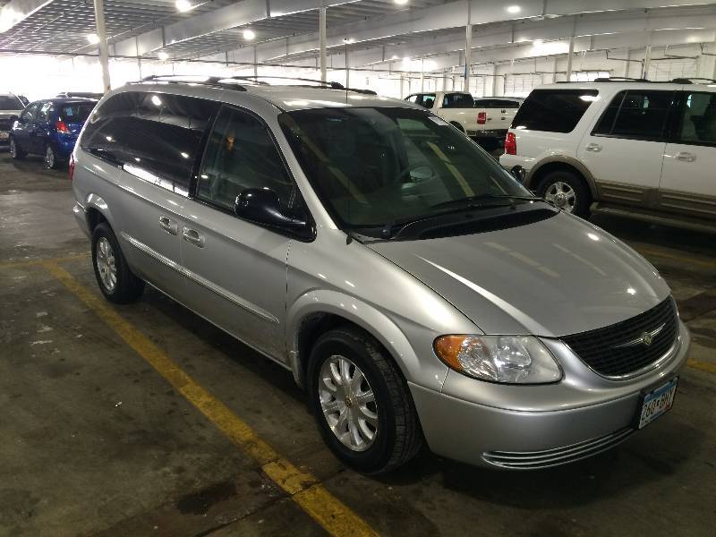 2002 Chrysler Town & Country EX