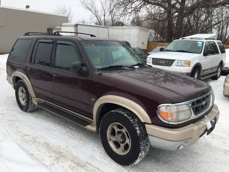 1999 Ford Explorer Eddie Bauer V8
