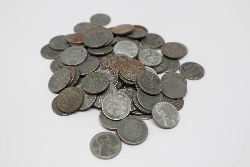 Lot of (100) 1943 Steel Pennies